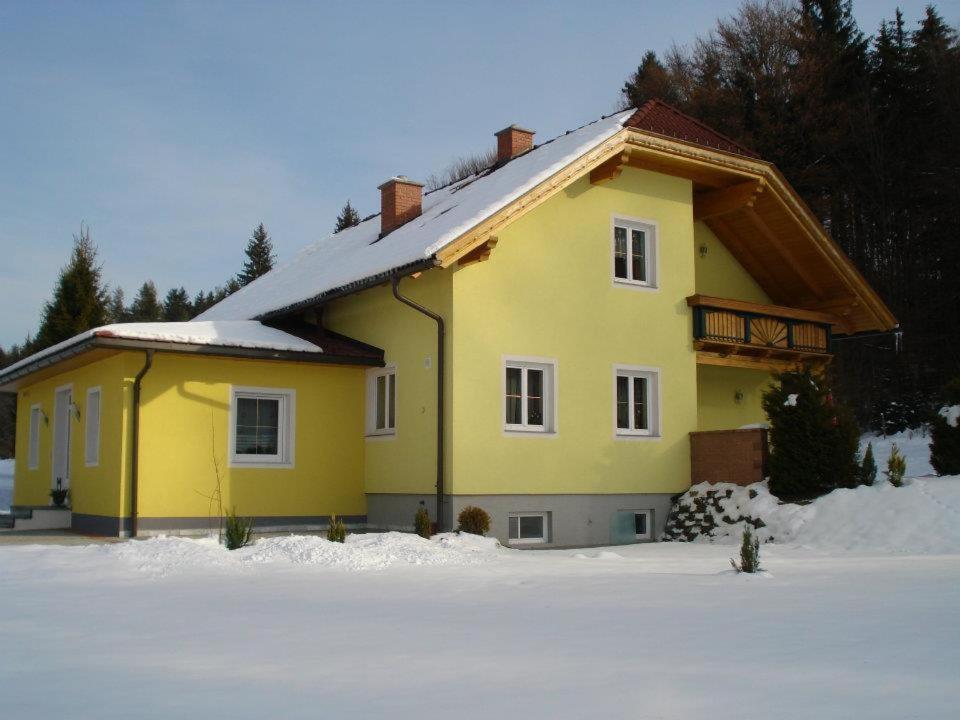 Ein Schoener Panorama Blick Augsdorf Экстерьер фото